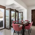 Aggelina Pefkos Villa *
