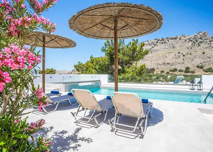 Aggelina Pefkos Villa *