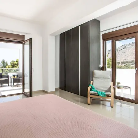 Aggelina Pefkos Villa