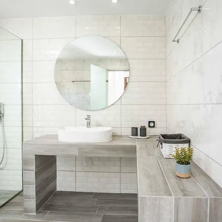 Aggelina Pefkos Villa *