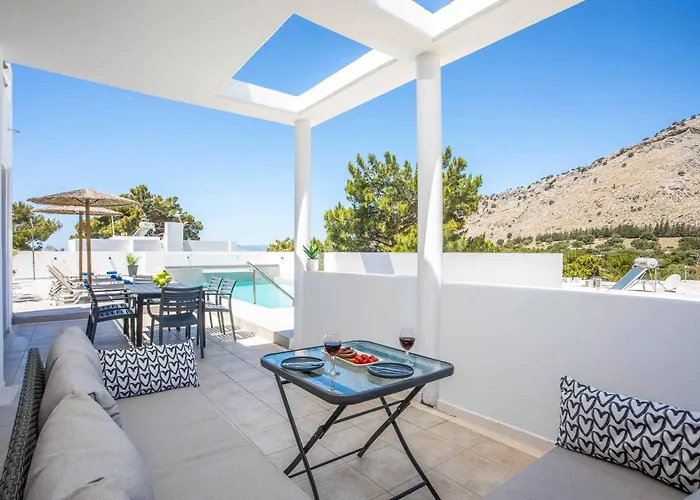 Aggelina Pefkos * Pefki