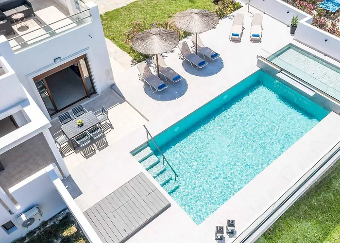 Aggelina Pefkos * Pefki